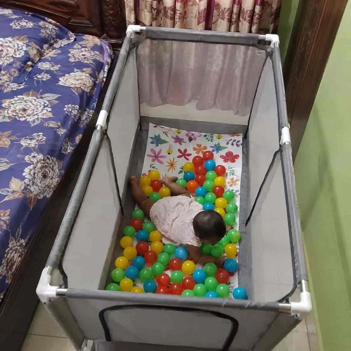 4x2 Feet Baby Playpen with 50 Balls & Waterproof Foam Mat (Copy) - Image 2